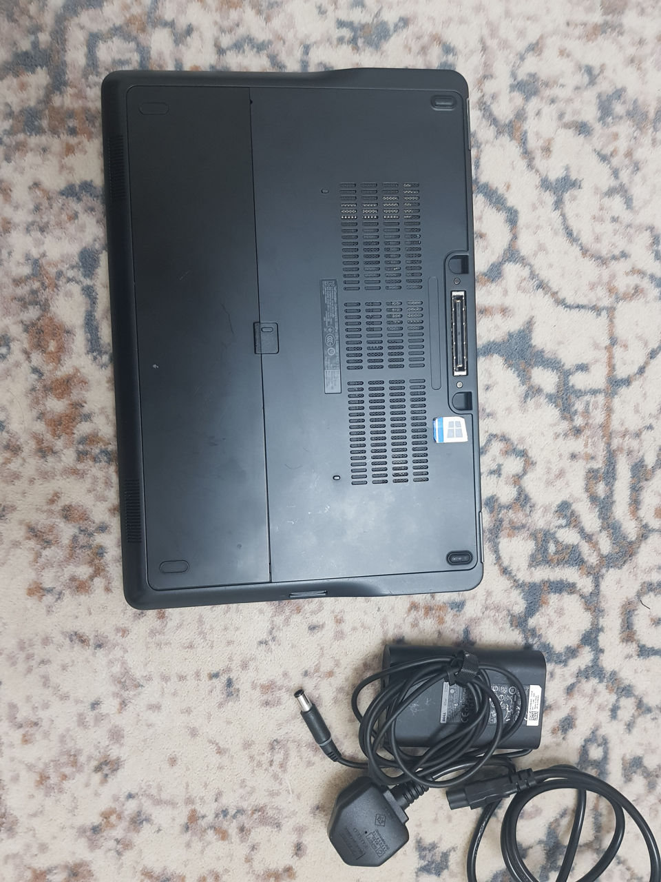 Laptop "dell LatitudeE7450", core I5 500 SSD's 16GB RAM WIN 10 PRO!! foto 8