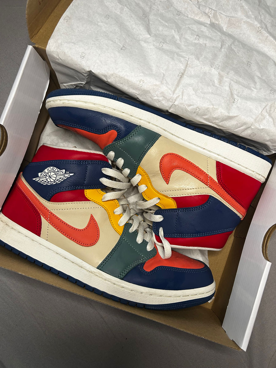 Vând Nike Air Jordan 1 MID SE Multi-Color, noi și Originale  foto 1