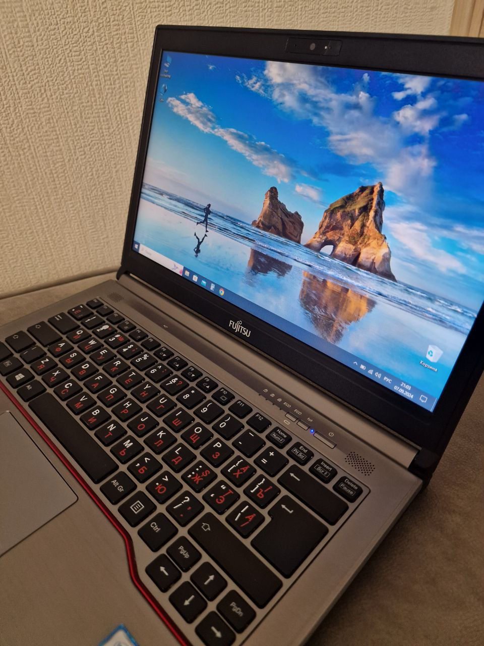 Laptop ieftin Fujitsu Lifebook E746 14" i5-6300/12Gb DDR4/SSD 250gb foto 9