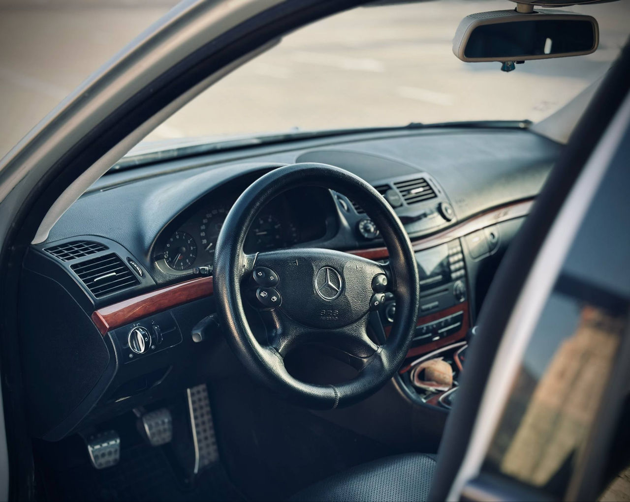 Mercedes E-Class foto 3