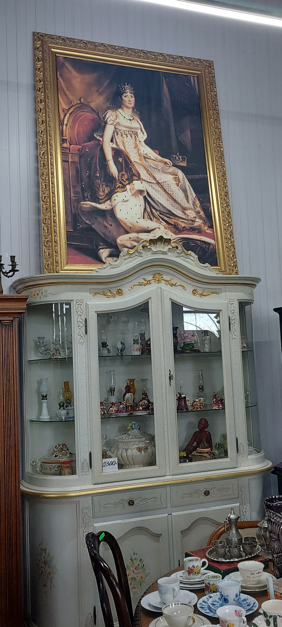 Salonul de mobila "Retro Colecție" la Florilor 14 foto 10
