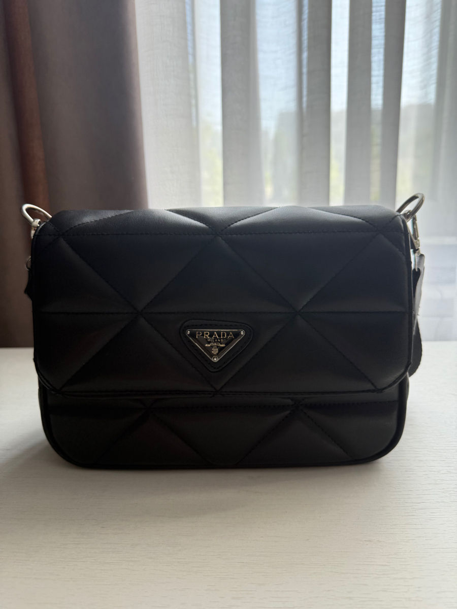 Geantă Prada foto 0