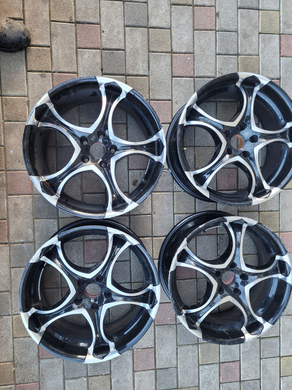 Discuri R18 5-112