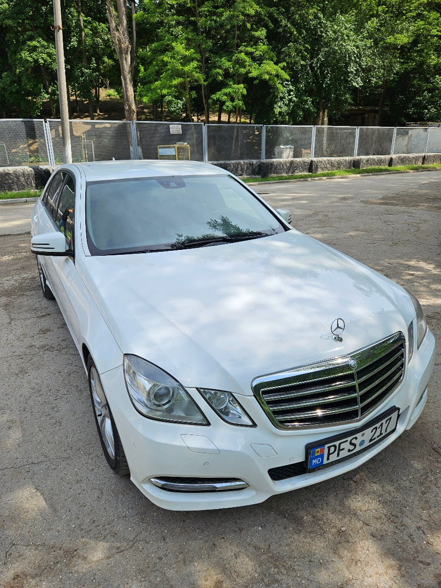 Mercedes E-Class foto 0