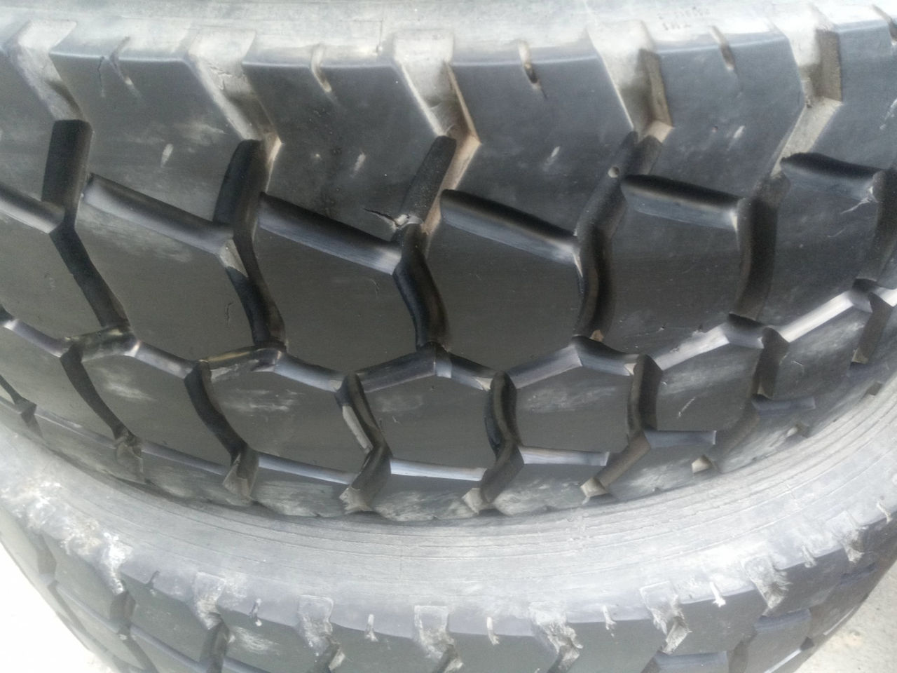 Нарезка протектора шин(adîncimea protectorului anvelopelor)