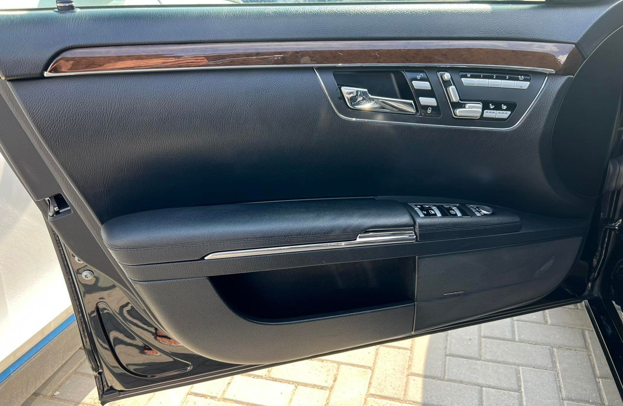 Mercedes S Class foto 18