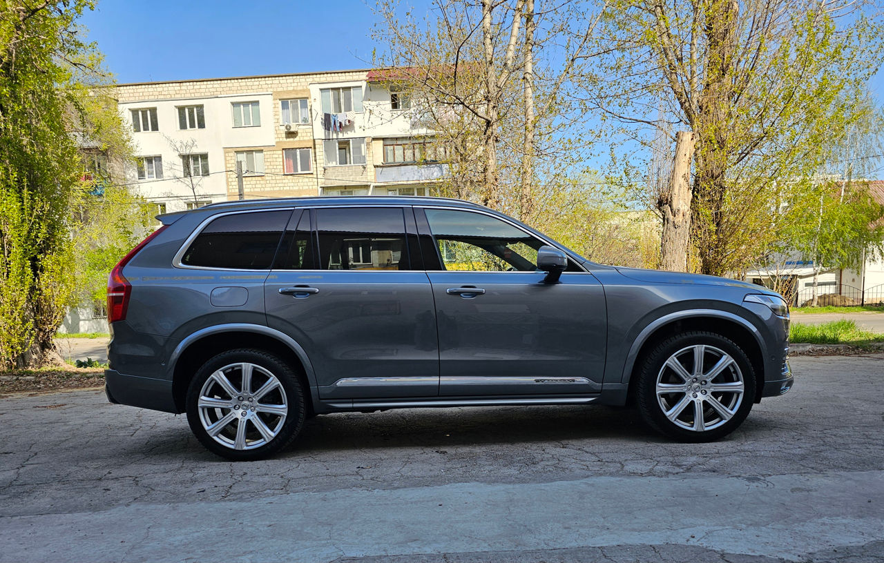 Volvo XC90 foto 3