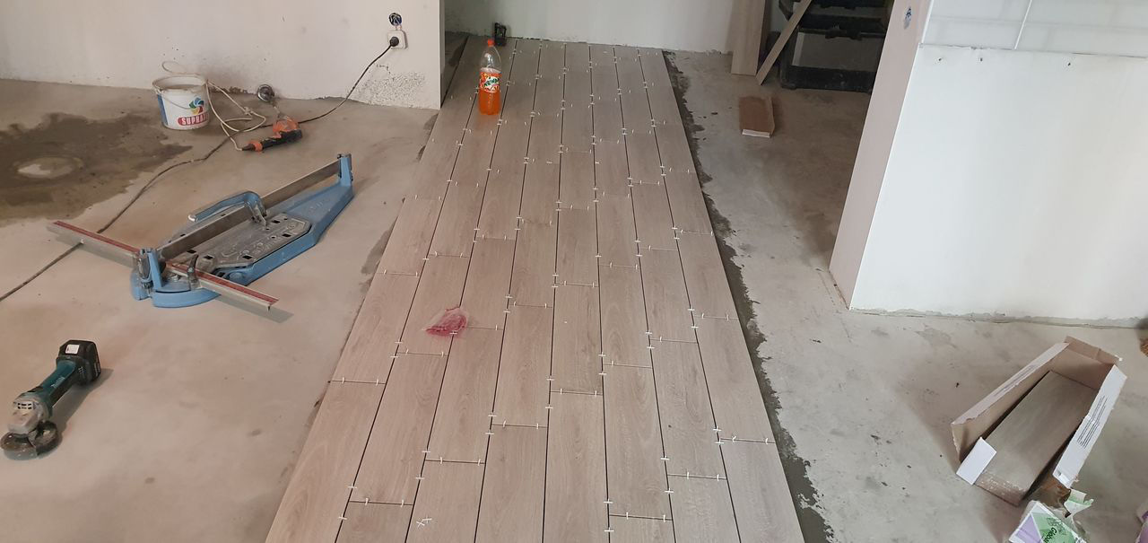 Montarea,,instalarea teracotei, плиточник,placator foto 0