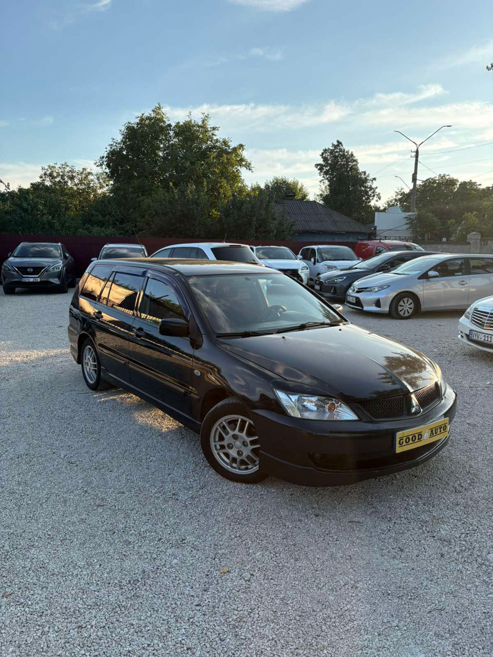Mitsubishi Lancer 2005 г. с пробегом 333000 км, Бензин, 2899