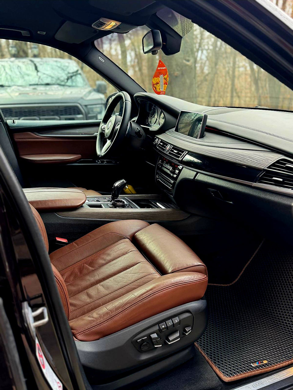 BMW X5 фото 6