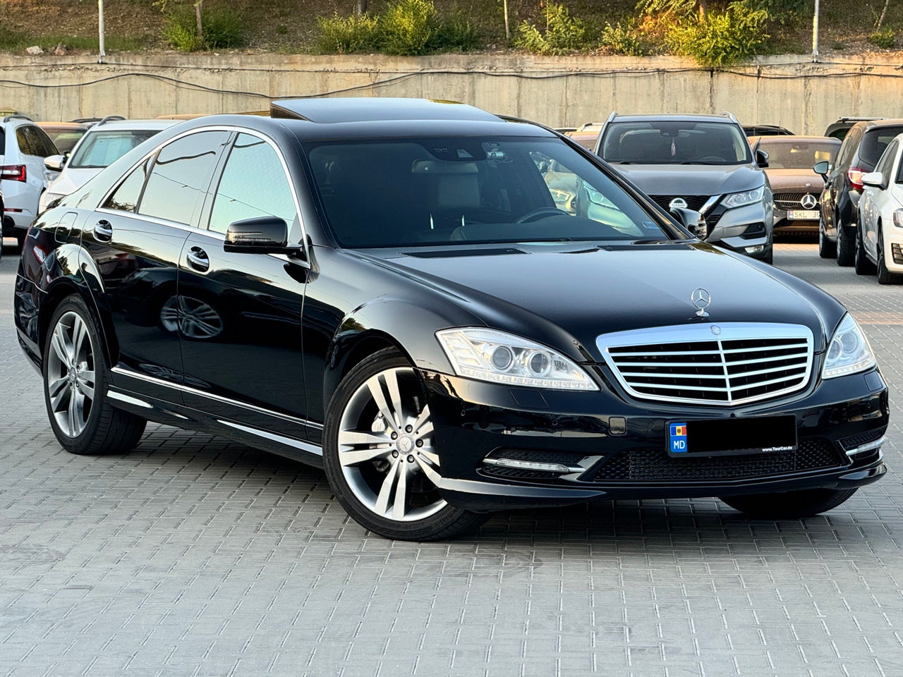 Mercedes S-Class foto 0