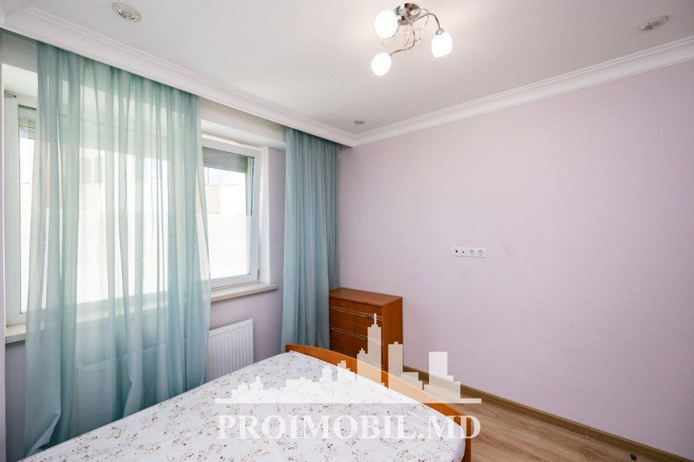 Apartament cu 2 camere, 75 m², Buiucani, Chișinău foto 6