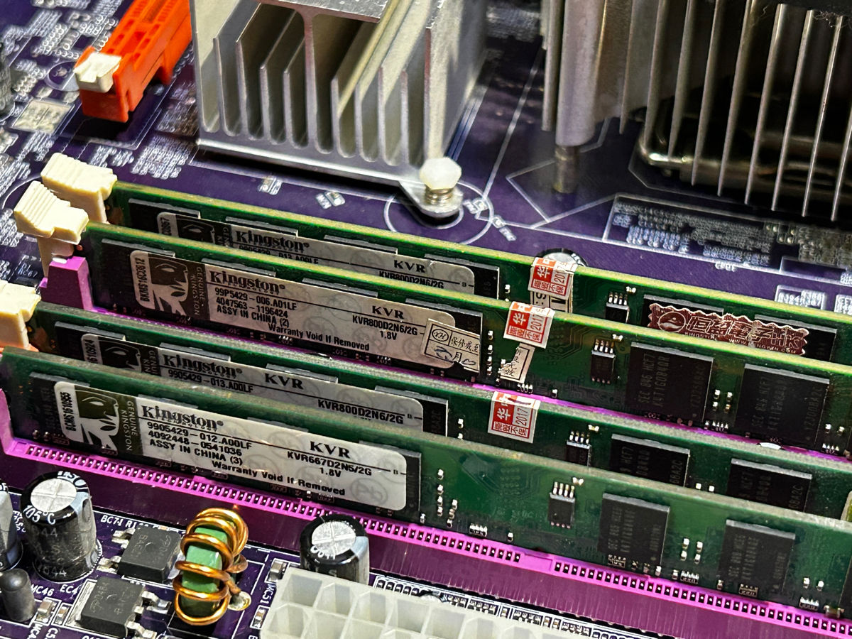 ECS P965T-A + Intel E2200 2.2Ghz X2 + 8GB Kingston фото 2
