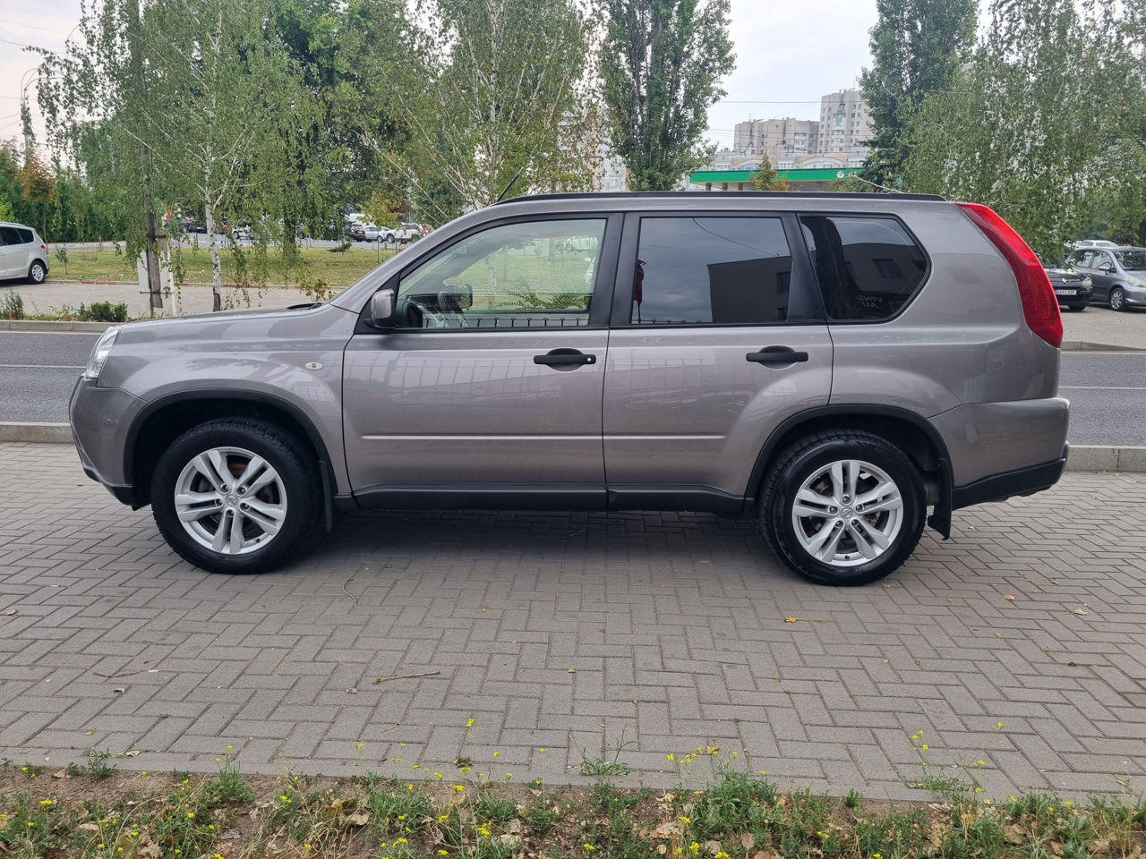 Nissan X-Trail foto 8