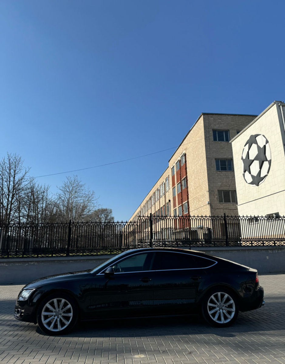Audi A7 фото 2