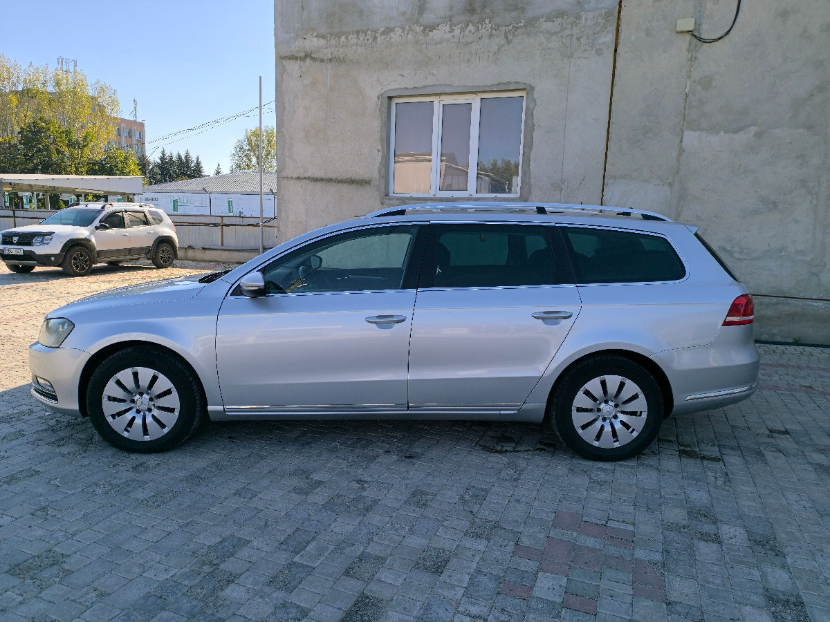 Volkswagen Passat foto 3