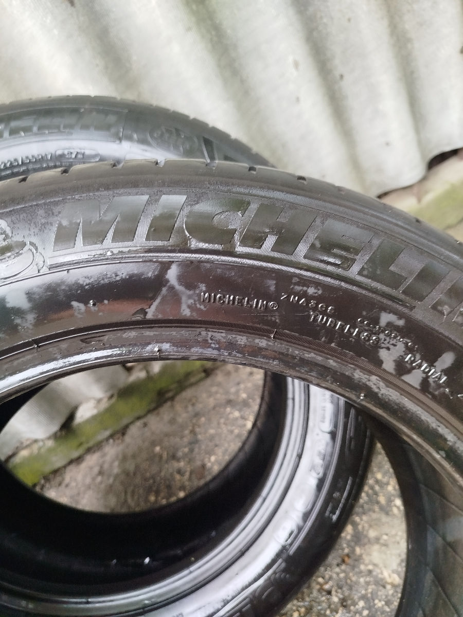 Anvelope 225/55 R17 Toate la acest preț. foto 1