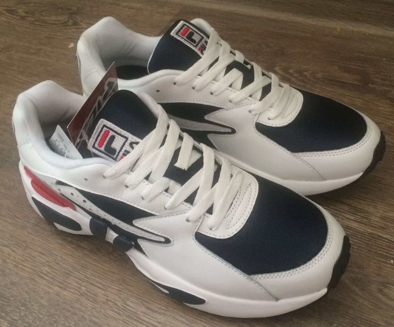Мужские кроссовки "Fila". Размер 41,5.