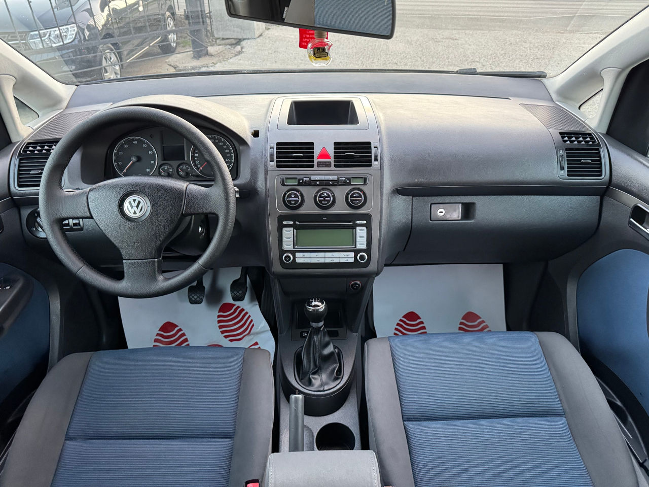 Volkswagen Touran фото 8