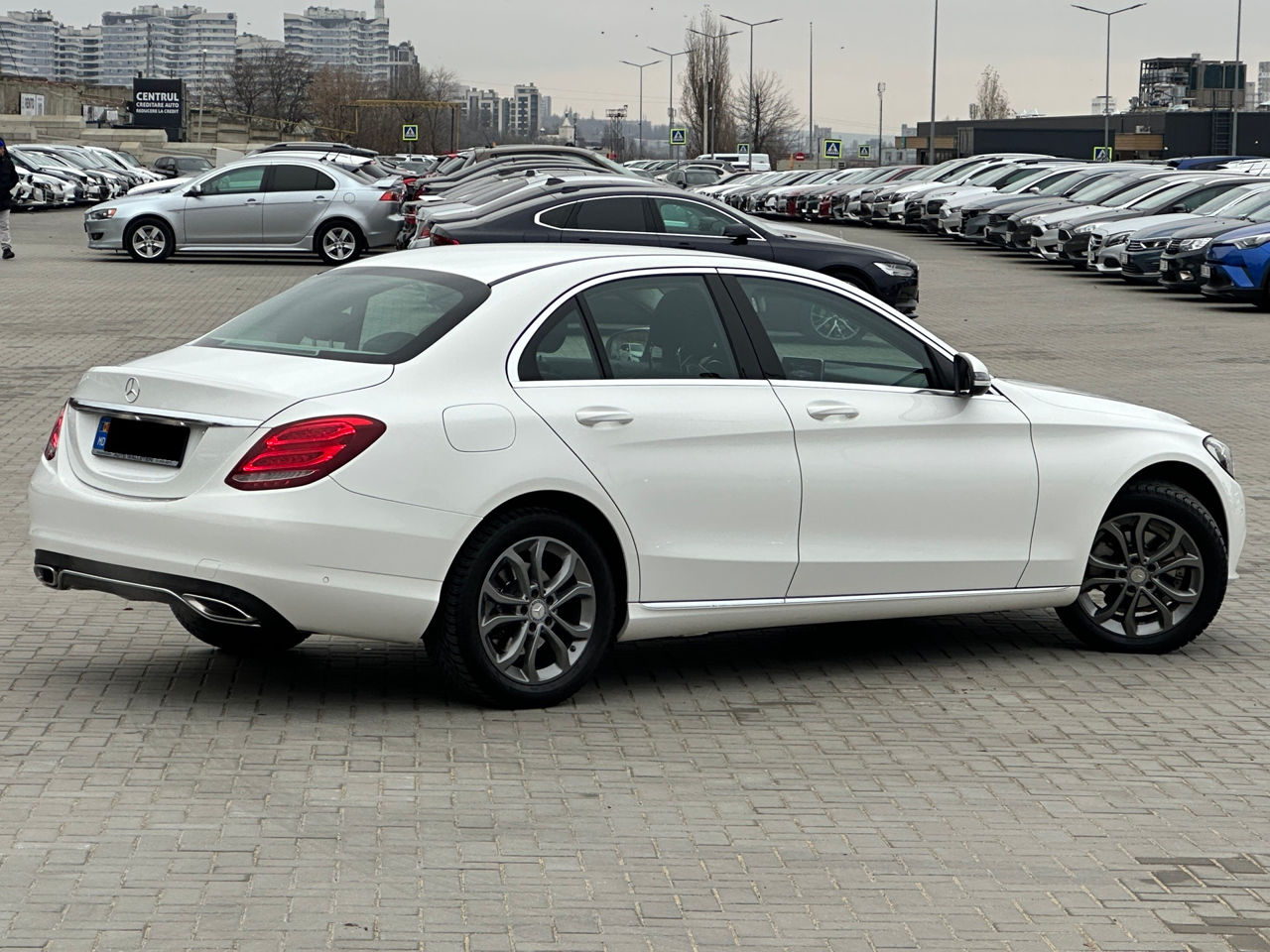 Mercedes C-Class foto 3