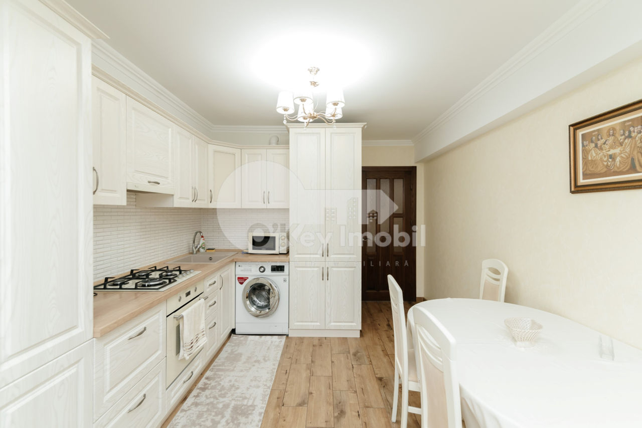 Apartament cu 2 camere, 85 m², Buiucani, Chișinău foto 1