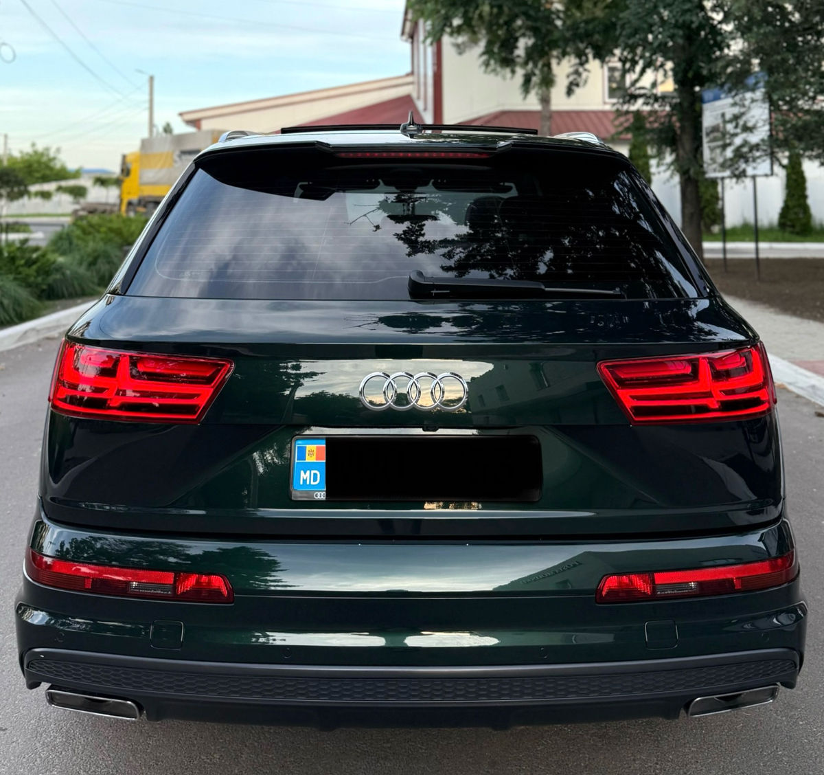 Audi Q7 фото 6