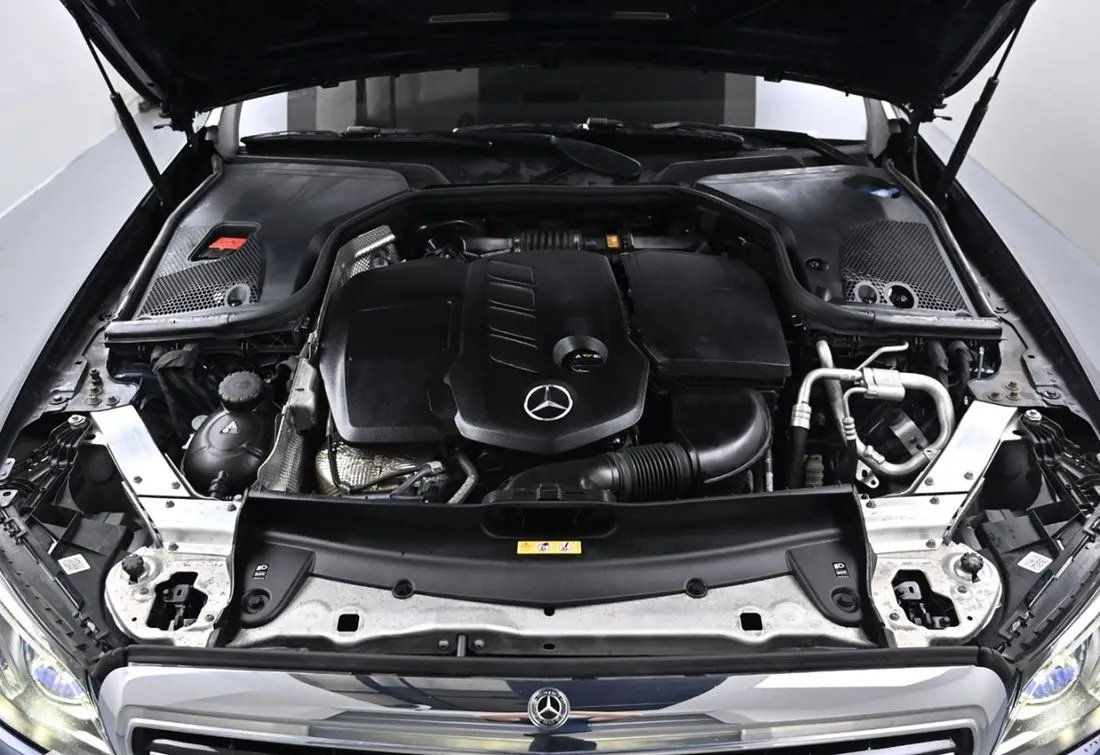 Mercedes E-Class foto 5