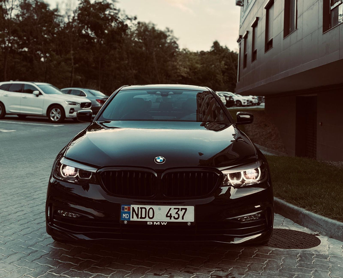 BMW 5 Series foto 0