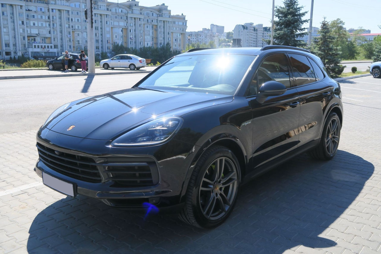 Porsche Cayenne foto 1