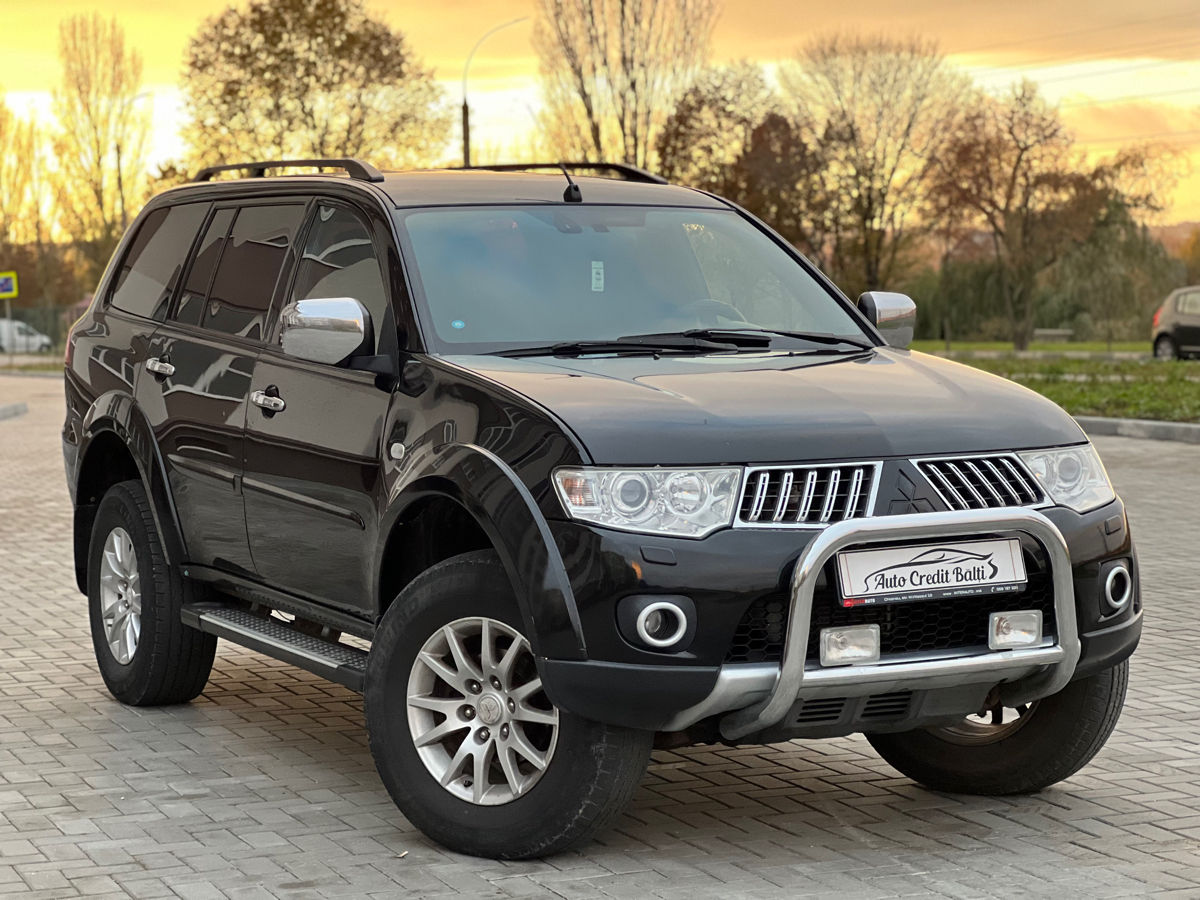 Mitsubishi Pajero Sport foto 4