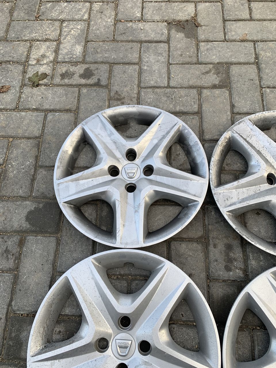 Колпаки Dacia Sandero, Sandero Stepway, Dokker, Lodgy. R16