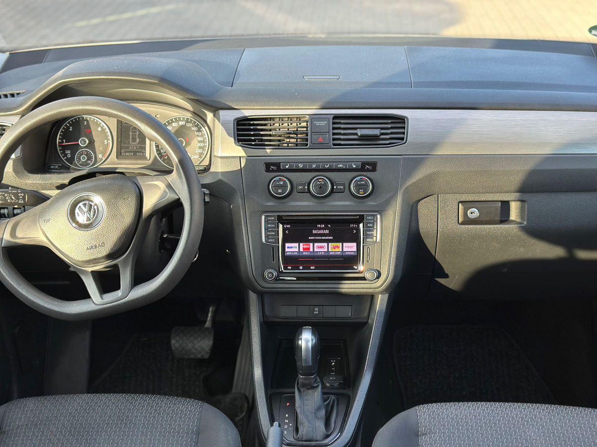 Volkswagen Caddy фото 12