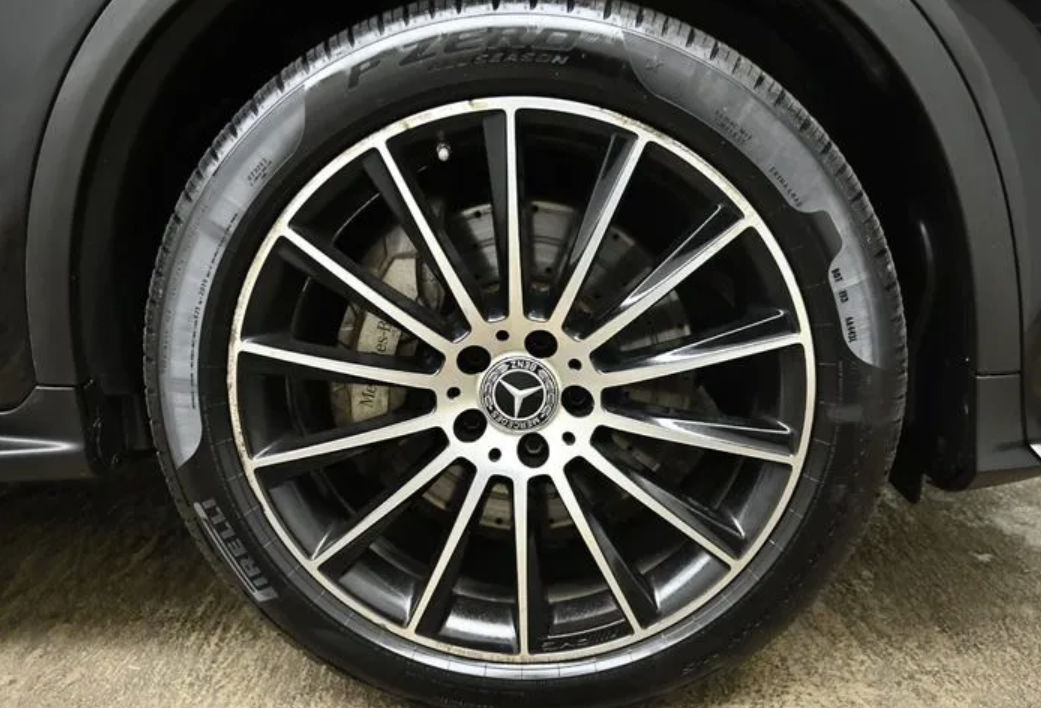 Mercedes GLC Coupe foto 2