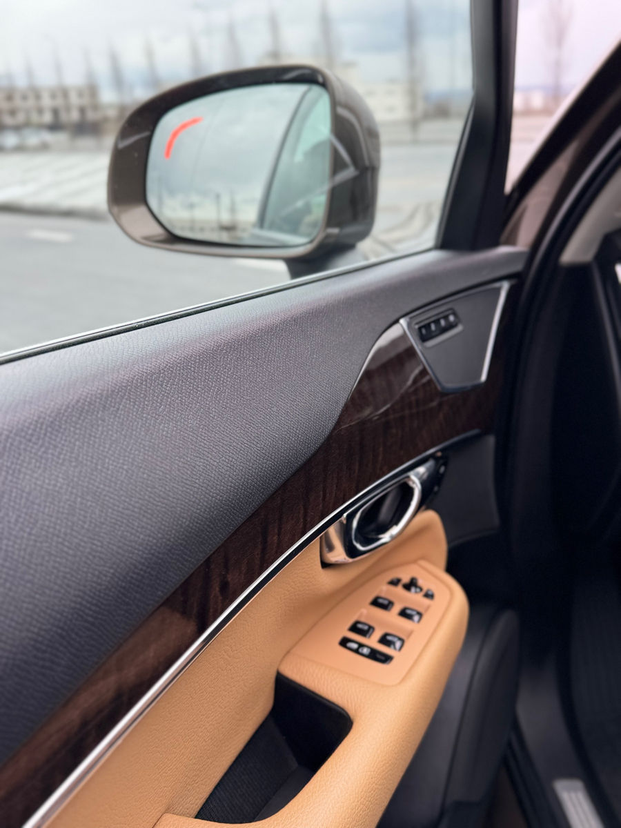 Volvo XC90 foto 6