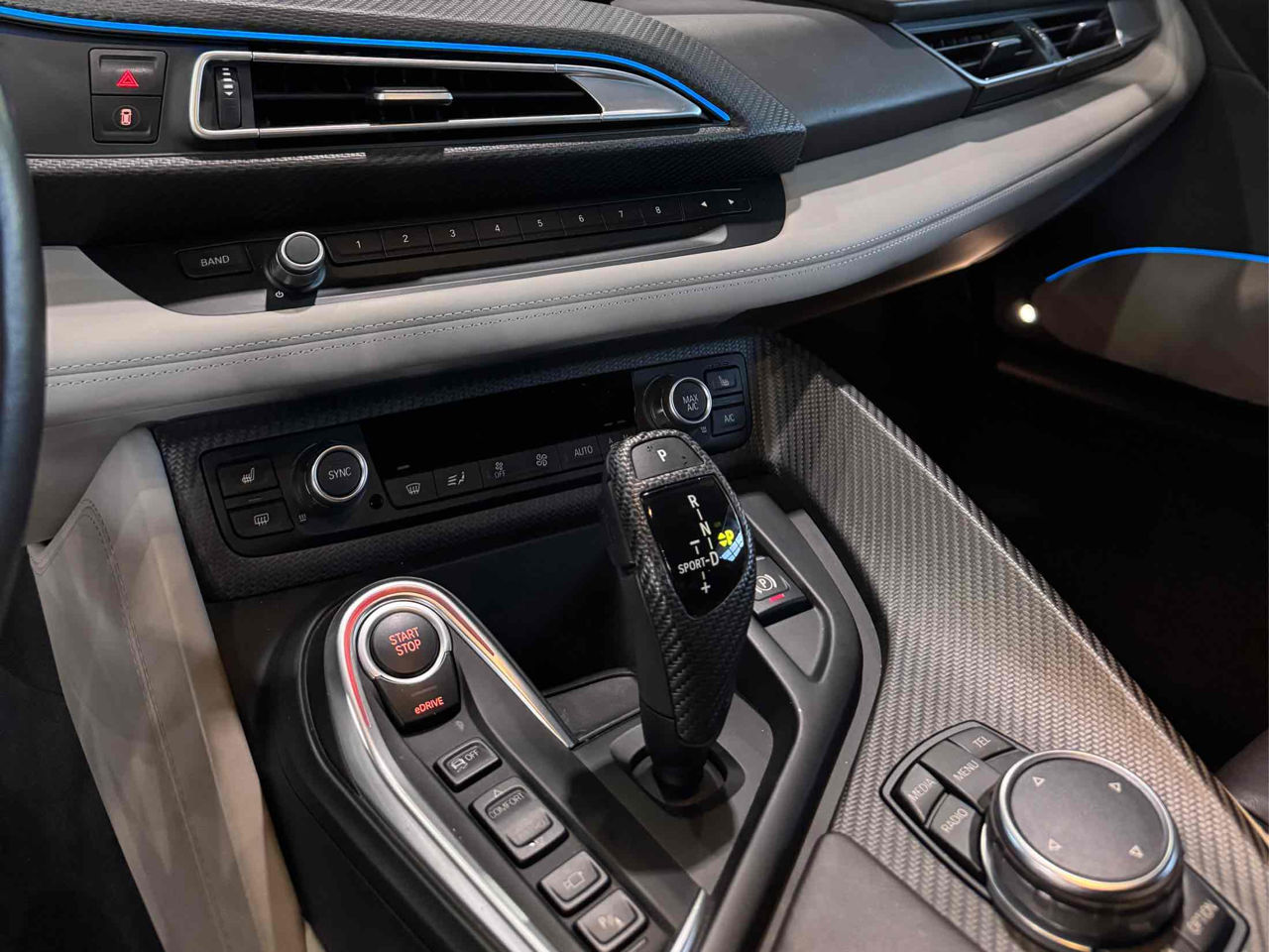 BMW i8 foto 8