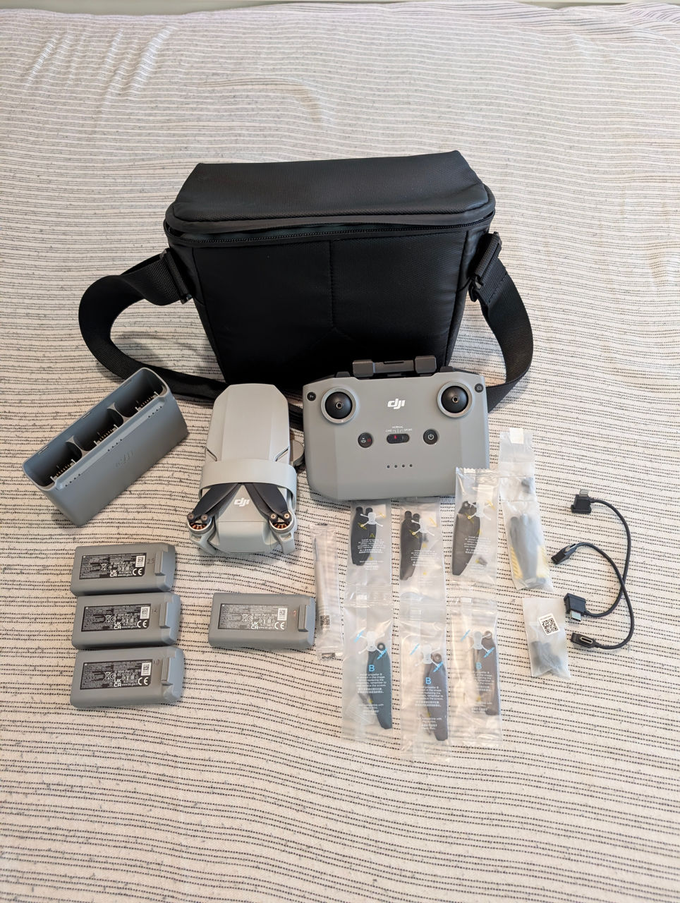 DJI mini 2 FCC + Fly More Combo фото 0