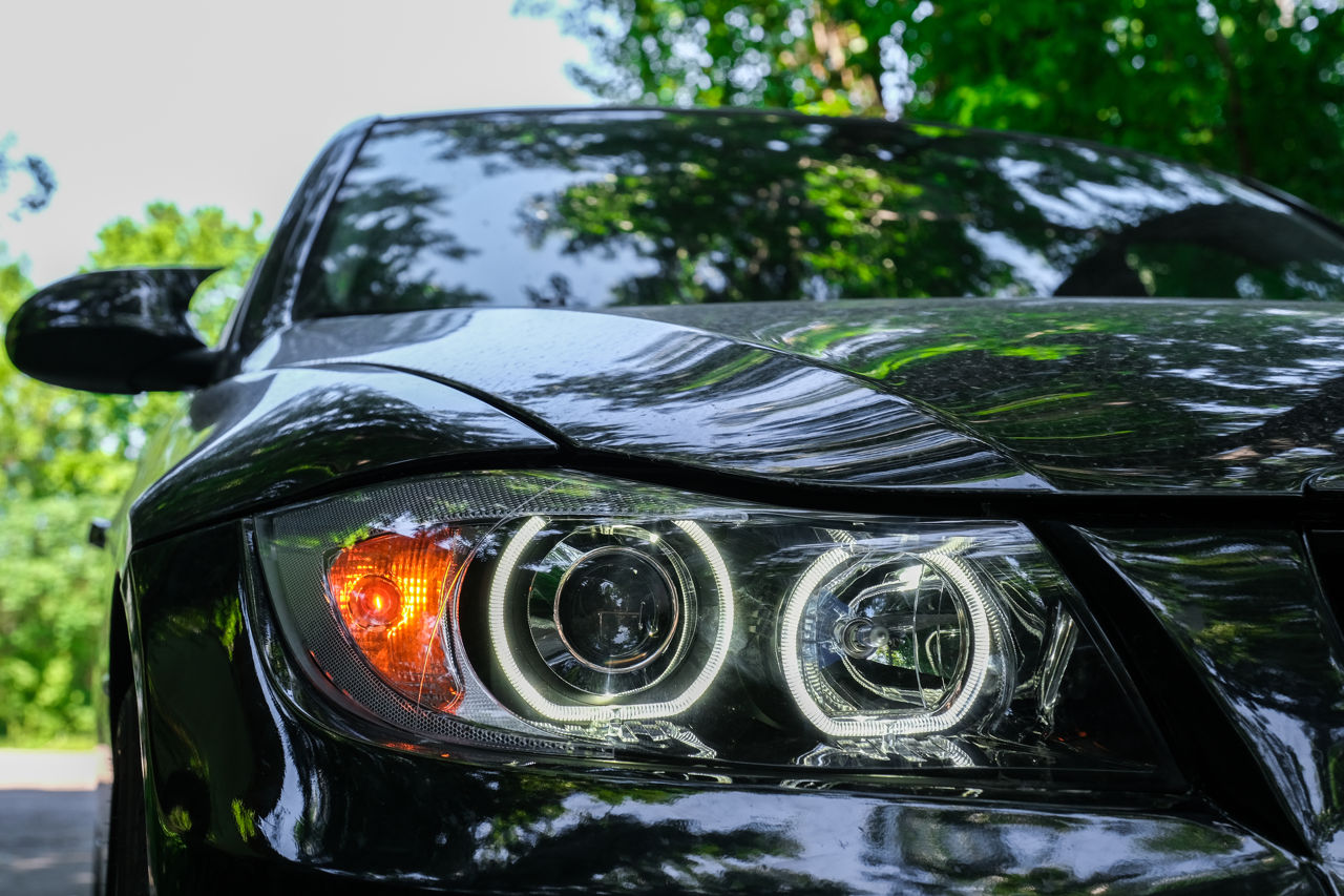Livrare Gratuita Faruri Angel Eyes BMW Seria 3 E90 2005-2008 pentru masinile fara xenon foto 3