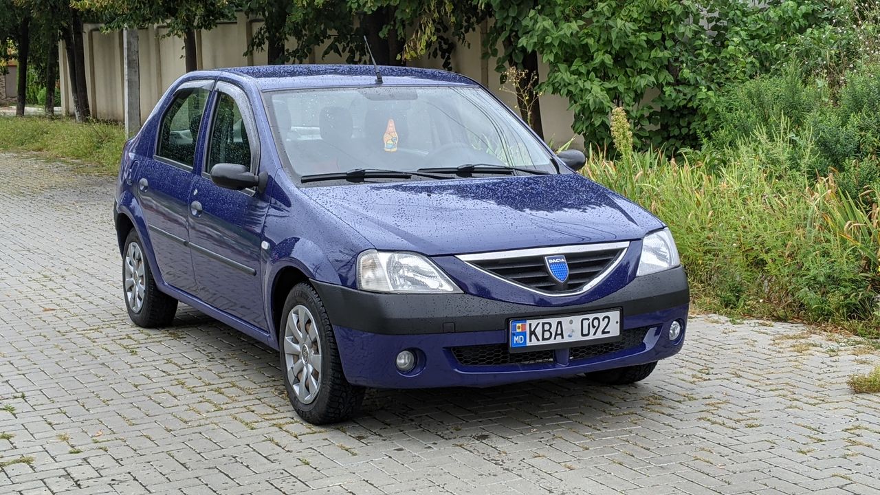 Dacia Logan foto 1