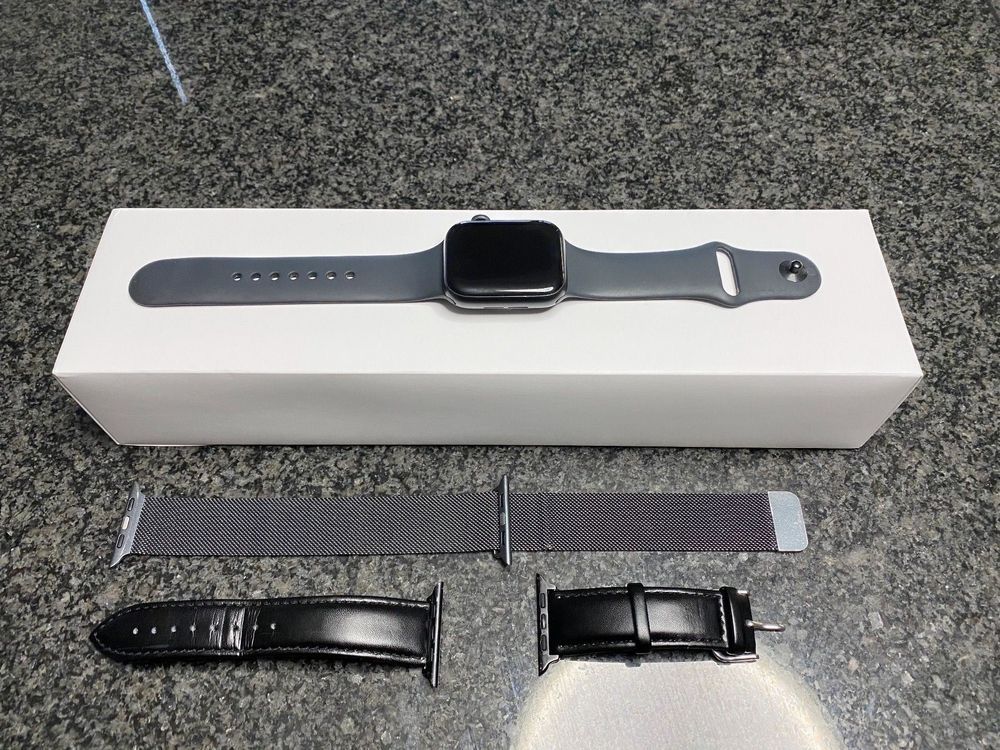 Apple Watch seria 5 44mm.