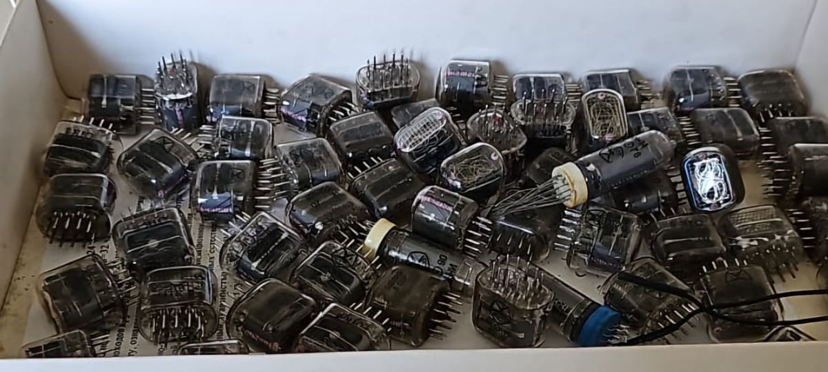 Куплю радиодетали дорого км зелёный