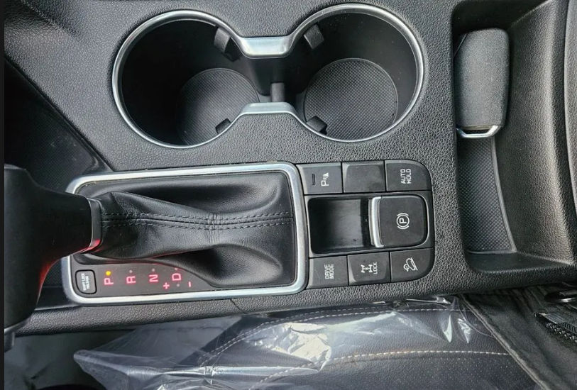 KIA Sportage фото 12