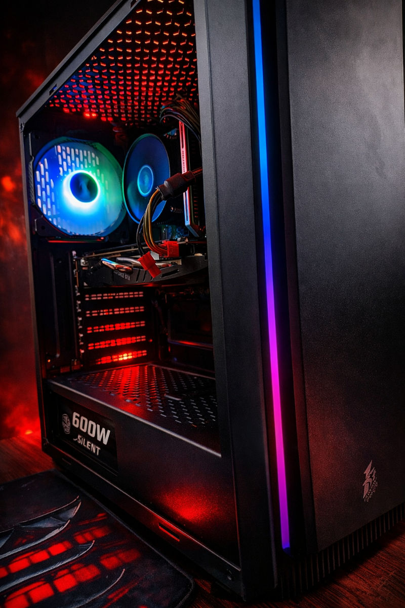 Core i7 6700 4.0GHz / 新品SSD480GB + 2TB / 16GB / GTX 960 / 4画面