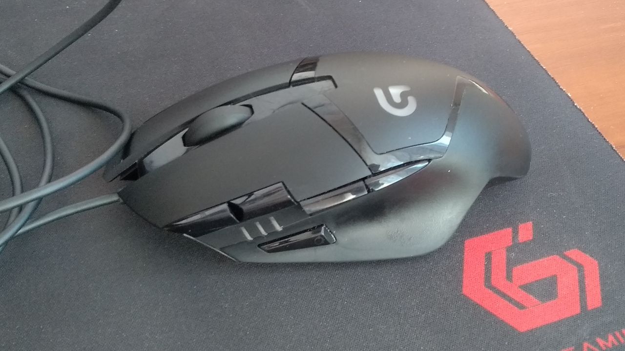 Logitech G402
