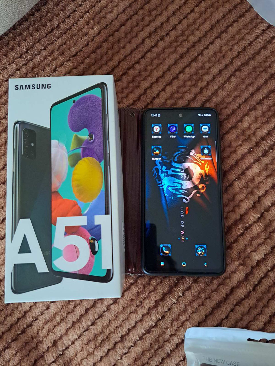 Продаю телефон Samsung A-51