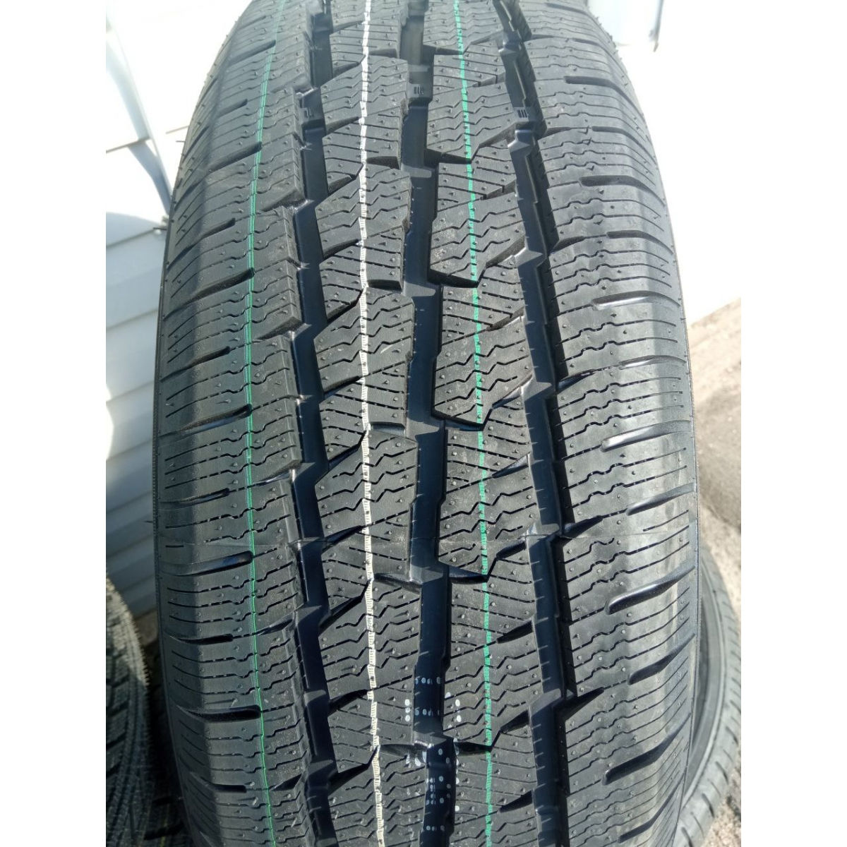 Grenlander 225/70r15c  Winter Gl989 112/110 R  Iarna foto 0