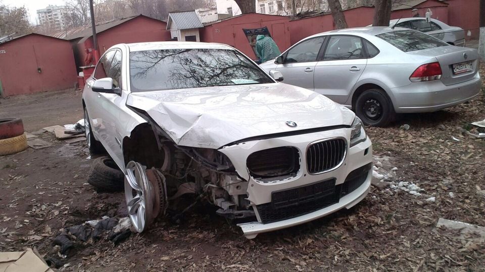 BMW 5 Series фото 2