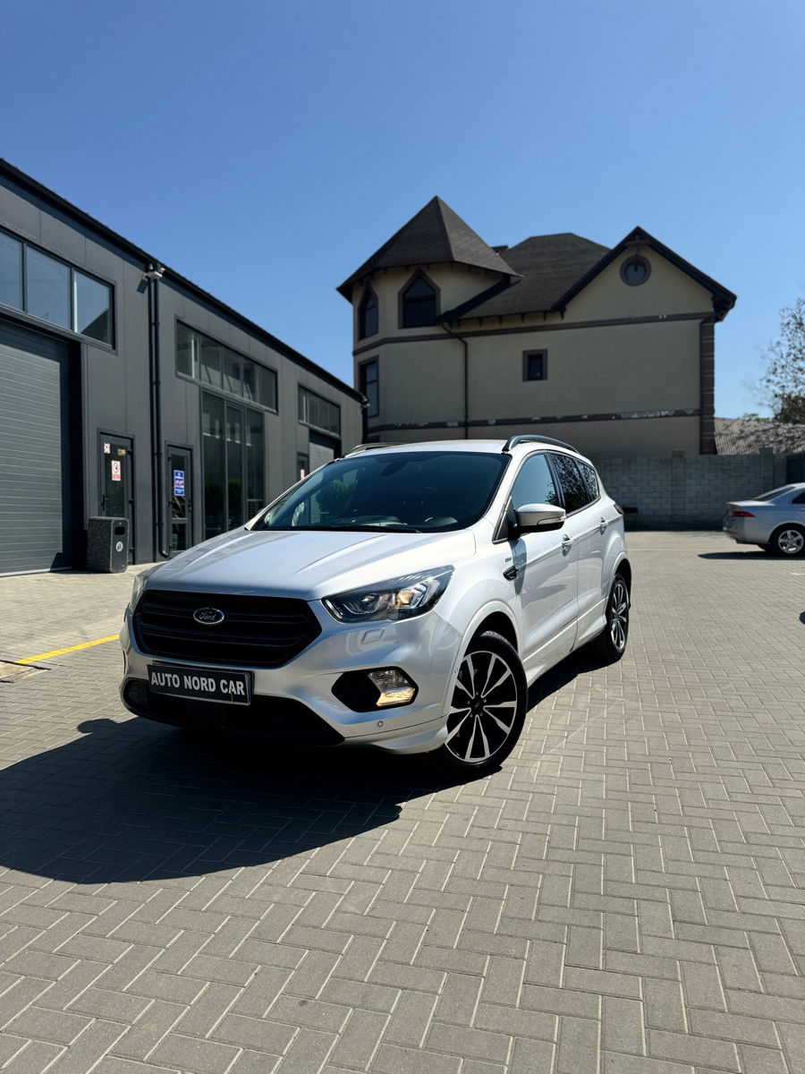 Ford Kuga foto 0