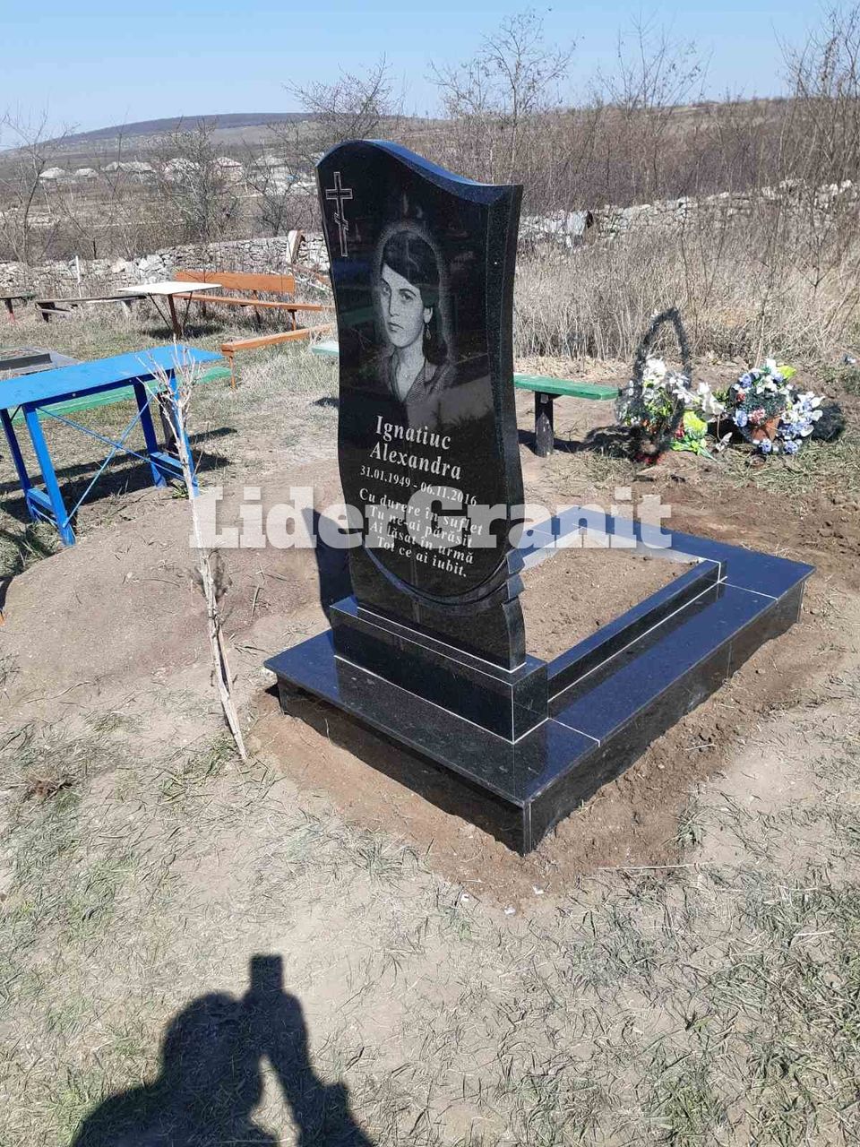Monumente din granit.Livrare și instalare prin toată Moldova. foto 14