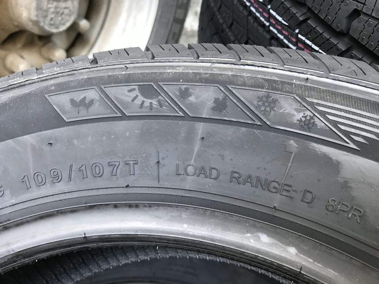 215/60 R17C Tracmax Allseason Van saver (4 seasons)/ Доставка, livrare toata Moldova foto 5