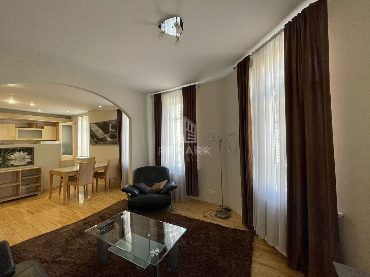 Apartament cu 2 camere, 60 m², Centru, Chișinău foto 2